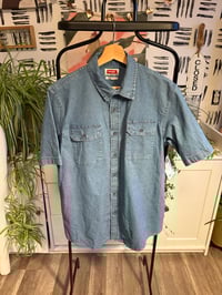 Image 1 of NWT Levi’s denim short sleeve shirt