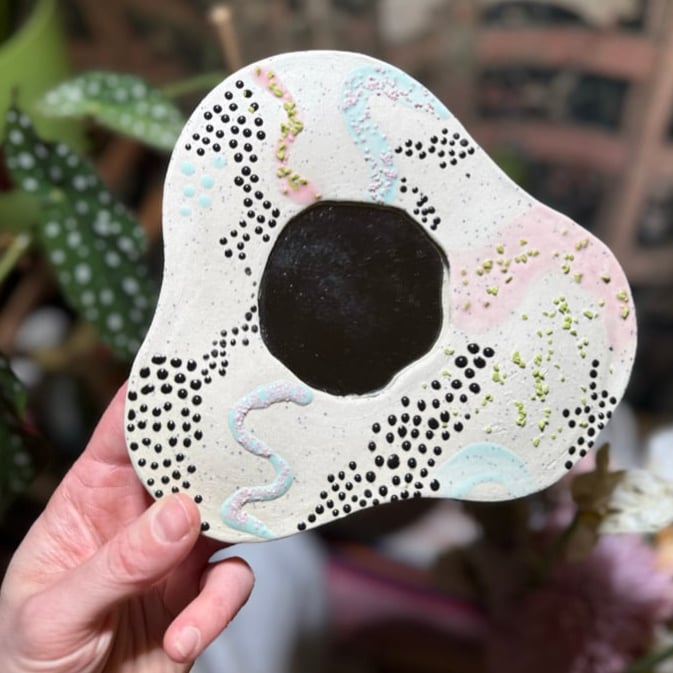 image of wavy mirror