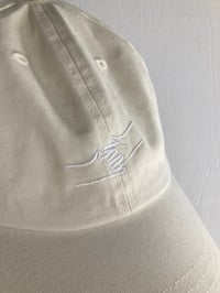 Image 2 of HANDSHAKE HAT BEIGE