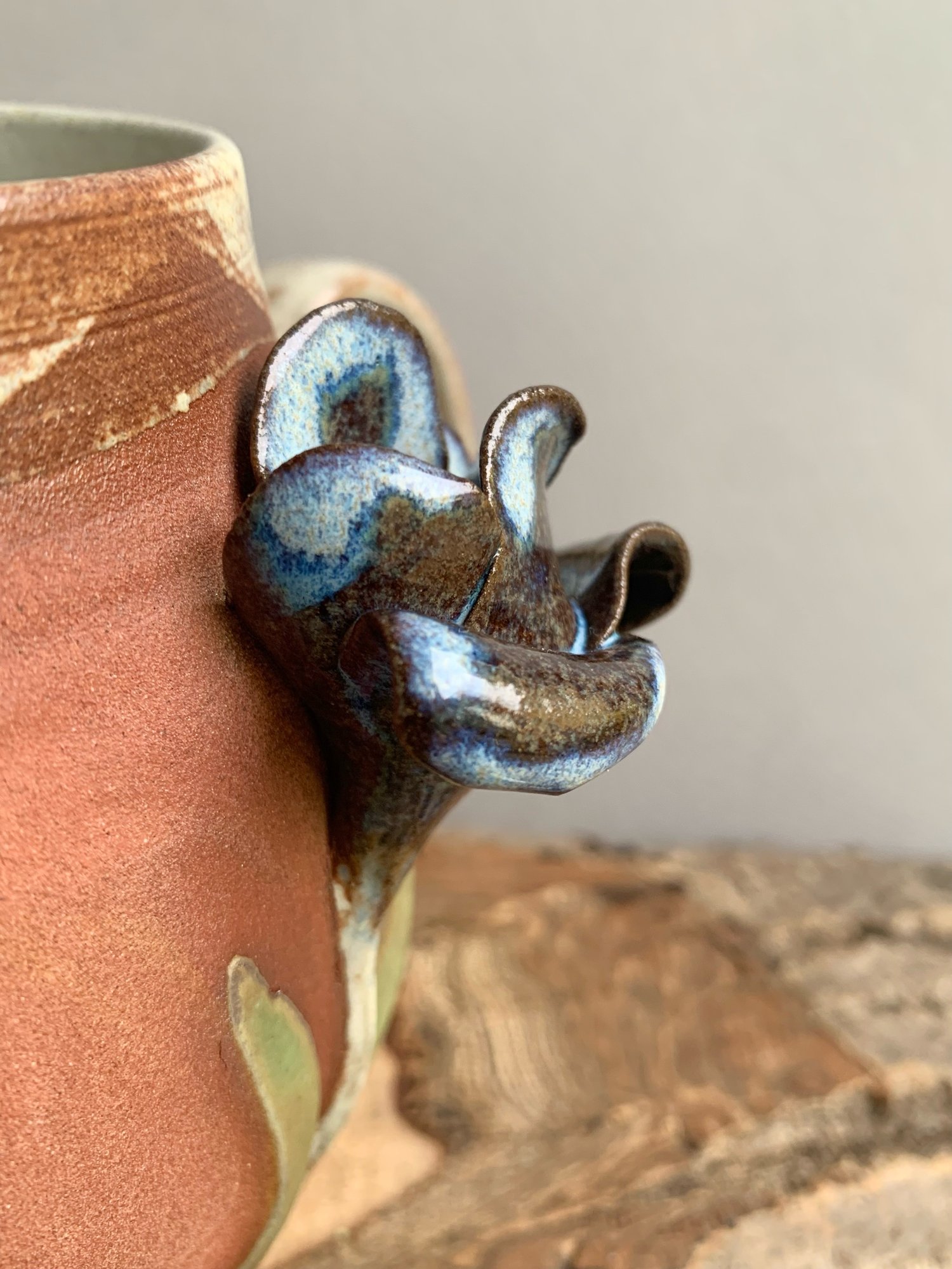 Image of Blue Flower Cauldron Cup 