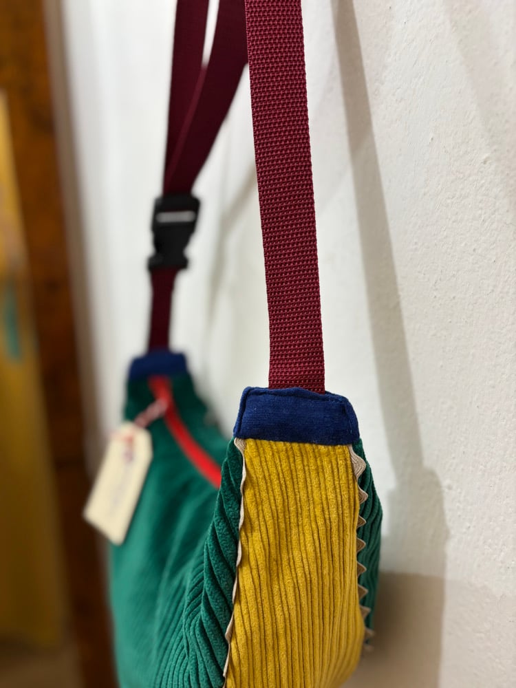 Image of Banana Bag Verdone/rosa/ocra