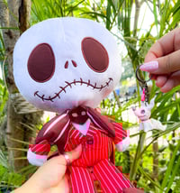 Image 2 of Zero Valloween Keychain 