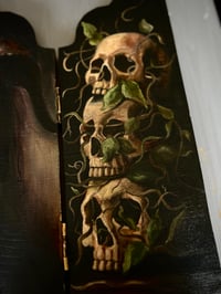 Image 4 of Tríptico de Lucifer