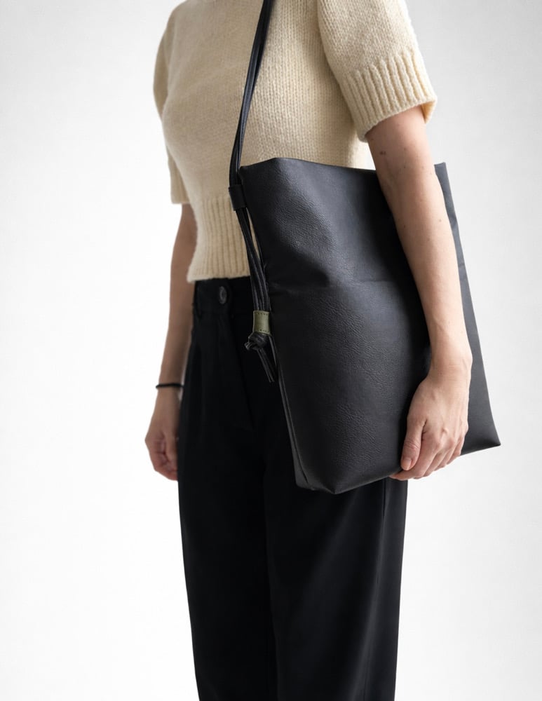 Image of Folded 2in1 bag black