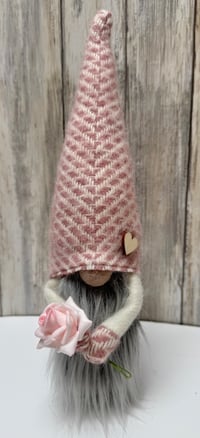 Image 2 of Wee Dusky pink Lambswool Rose Gnome