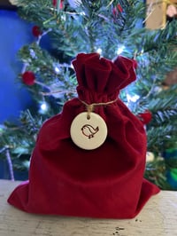 Image 3 of Robin Tags. Set of 2