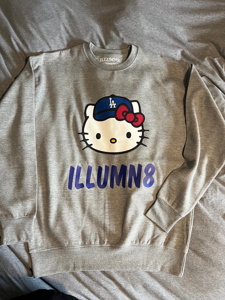 Image of crewneck hello kitty
