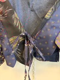 Image 11 of Tie top, dark blue (xs-l)