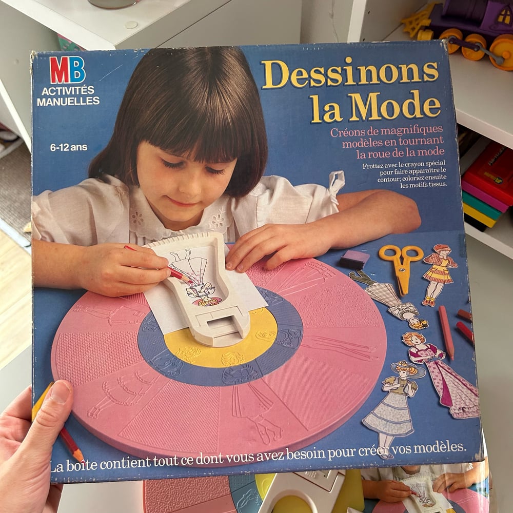 Image of JEU DESSINONS LA MODE MB