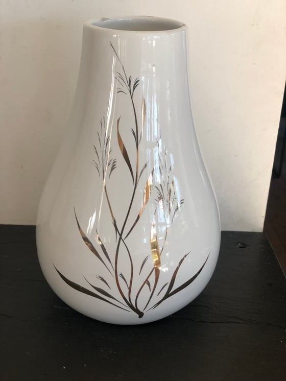 Image of Vase blanc décor or