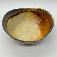 Image 3 of Medium Serving Bowl