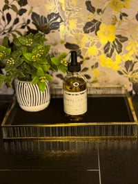 Image 2 of 4oz Glowing Skin Serum 