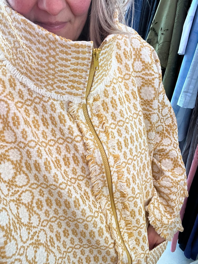 Image of Poncho jacket, gold (one size)
