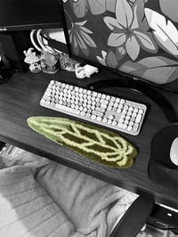 Image 2 of Queen Anthurium Leaf Desk Rug