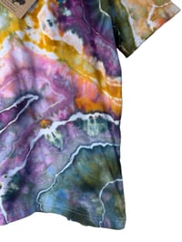 Image 3 of ♻️ UPCYCLED L Ladies Fit Crewneck Tee in Geode Ice Dye