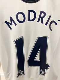 Image 8 of Tottenham Hotspur “MODRIC 14” 2010/11 Home LS Shirt + PL patches (L)