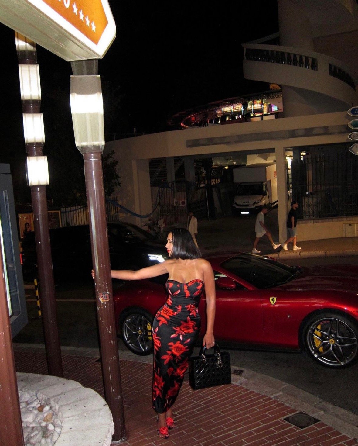 Image of ROSE PRINT SATIN MAXI DRESS & HEELS (M) (SIZE 10)