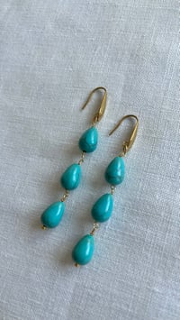 Image 1 of Cascada Turquesa