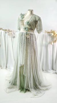 Image 3 of Photoshooting tulle dress Abriana | size S-M| sage and off white | flowers