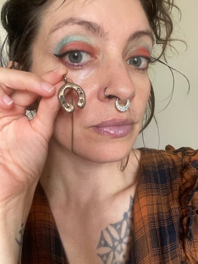 Horseshoe good luck necklace 