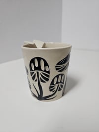Image 4 of mushroom joint ashtray/paint cup (4)