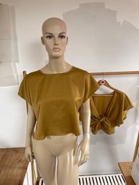 Image 10 of Papillon knotted floaty top