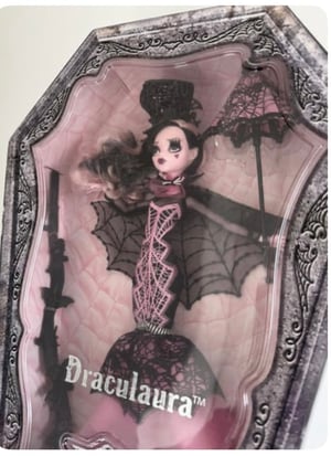Image of Draculaura Anniversary Doll