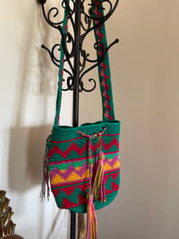 Image 3 of Porque llorar bag 