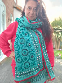 Image 5 of Thassos scarf - Jade with red trim