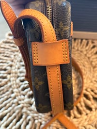 Image 4 of Louis Vuitton Jeune Fille 23