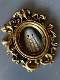 Image 3 of Fantasma con sábana estampada 