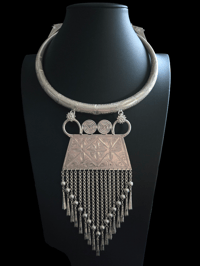 Image 1 of Single Hmong Choker
