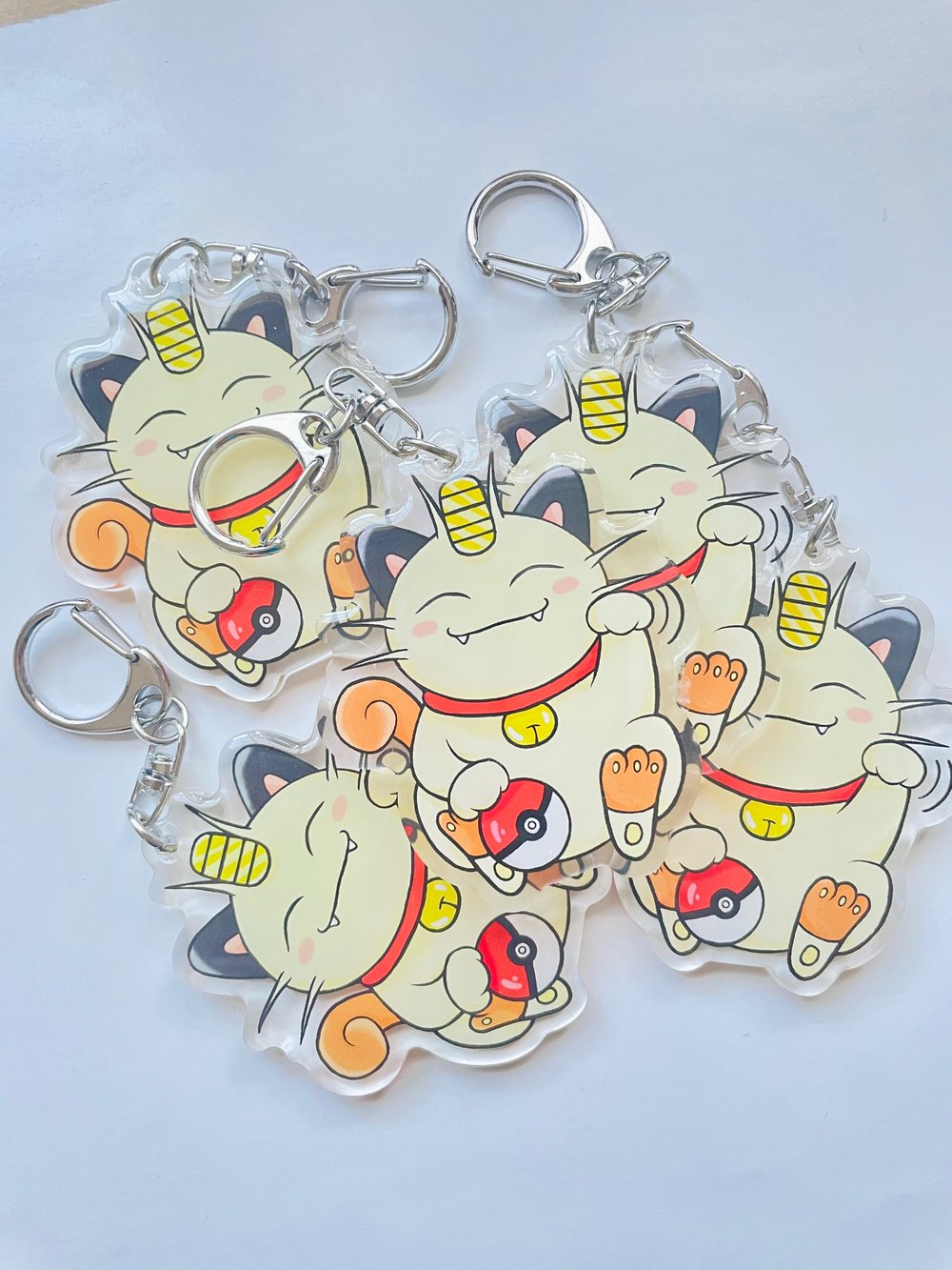 Image of Meowth Acrylic Keychain