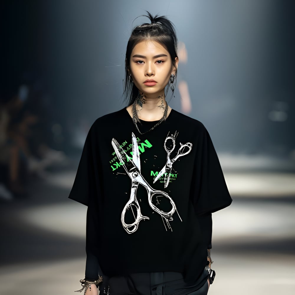 CUT UP TEE