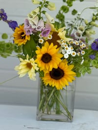 Image 2 of Beautiful Seasonal Bouquets