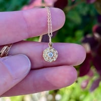 Image 2 of Gold Wreath Charm, Diamond