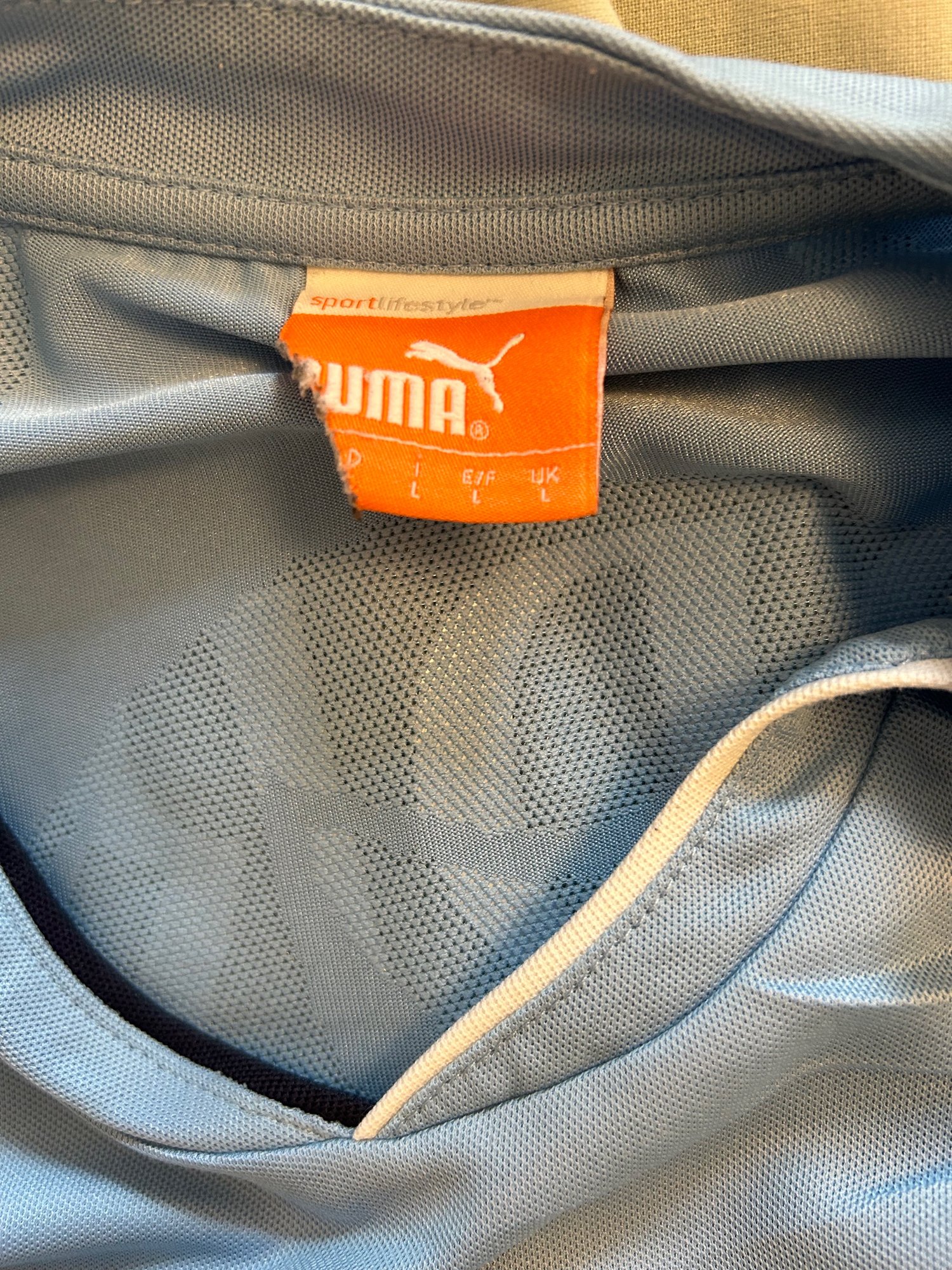 Image of Tottenham Hotspur “MODRIĆ 14” 2010/11 Away Cup Shirt (L)