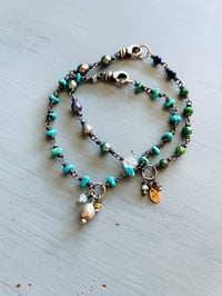 Image 2 of peacock pearl and emerald bracelet w rose gold charm