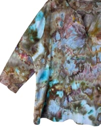 Image 2 of ♻️ UPCYCLED L 3/4 Sleeve Top in Earthy Bloom Ice Dye