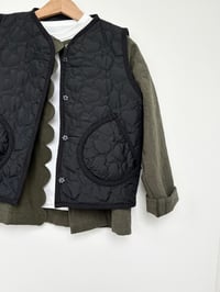 Image 3 of Gilet sans manches LOVE ENFANT