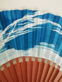 Image 4 of Éventail Coup de chaud