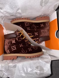 Image 4 of Baby Brown LV 🐻