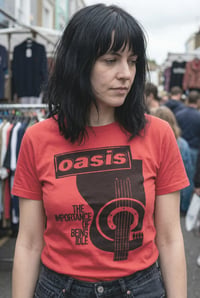 Image 3 of Camiseta Oasis
