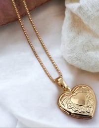 “Memories” necklace 