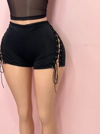 Image 2 of Lace me up-shorts 