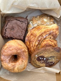 Pastry Box - 5 items