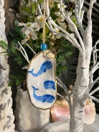 Whale Oyster Shell Ornament O110