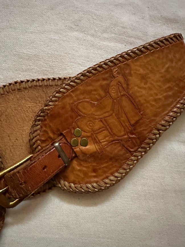60s tooled leather western theme horse belt 