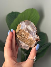 Image 2 of TRANSPARENT WHITE AND BLUE TONED LAGUNA AGATE