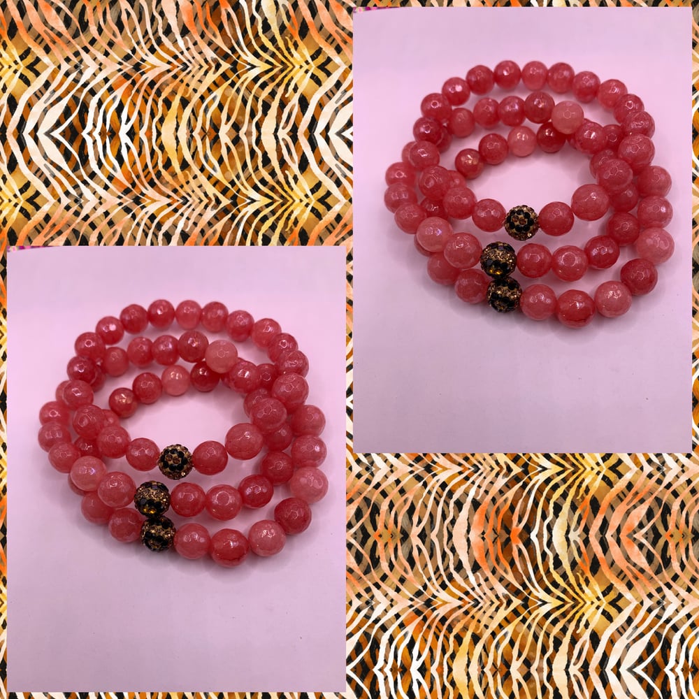 Image of Leopard Strawberry Crunch (1pc)